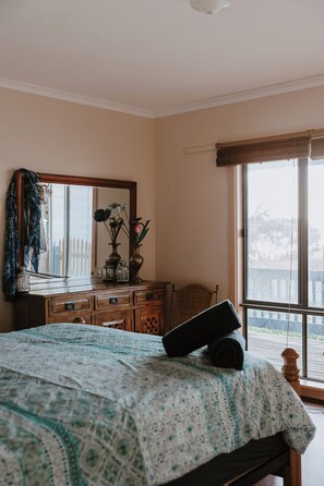 3 bedrooms, WiFi, bed sheets