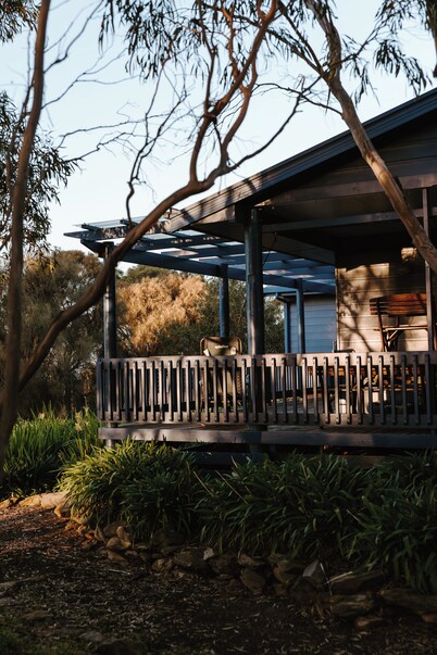 Coastal-View | Penneshaw Bush Retreat | 3BR