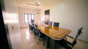 Meeting facility