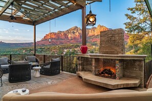 Terrace/patio - Signature Uptown Retreat with Epic Views & Hot Tub (Sedona)