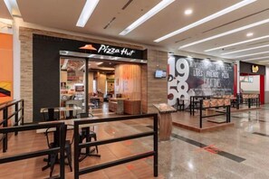 Restaurant - Nick's Homestay @ Boulevard Mall @ Imperial Suites Kuching (Kuching)