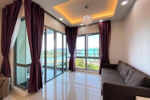 Room - Paradise Suite at the Loft, Imago (Kota Kinabalu)