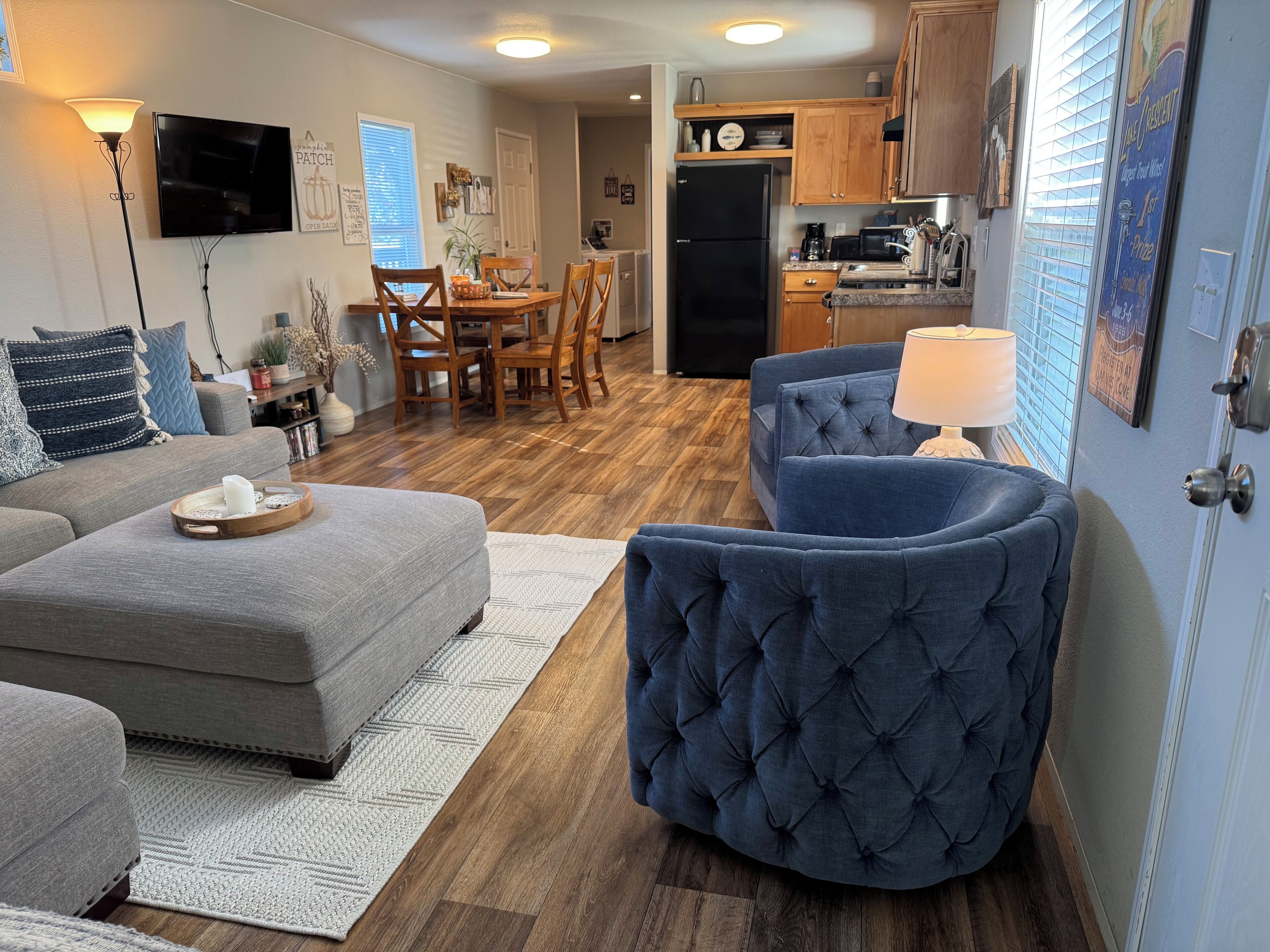 Smart-TV, DVD-spiller og filmbibliotek