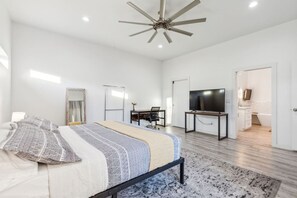 3 Schlafzimmer, Bügeleisen/Bügelbrett, WLAN, Bettwäsche