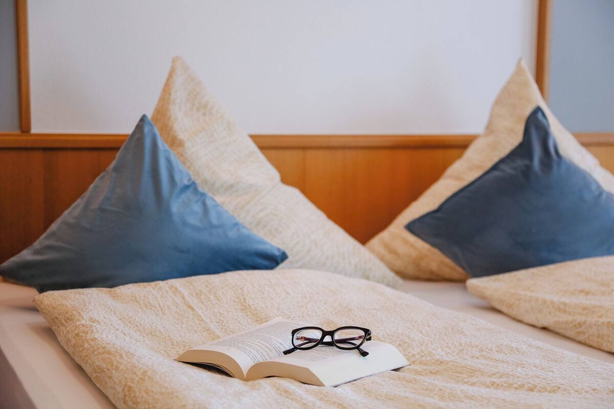 Classic Double Room | Hypo-allergenic bedding, minibar, blackout curtains, free WiFi