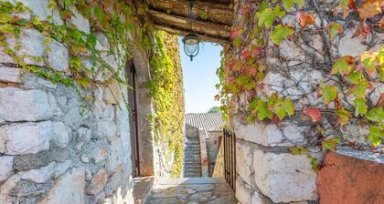Mas de l'Avit - Villa de vacances prĂšs de Montpellier avec piscine, vue et jardin clos