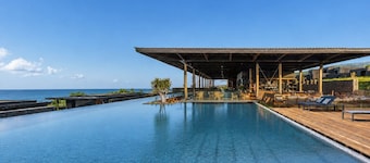 WOOD HOTEL & SPA