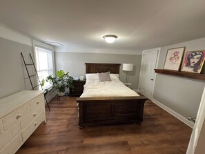 4 chambres, coffre-fort, bureau, accès au Wi-Fi (inclus)