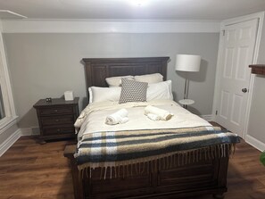 4 Schlafzimmer, Zimmersafe, Schreibtisch, kostenloses WLAN