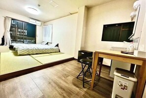 Room - the Way of Water (Osaka)
