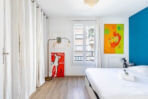 2 chambres, bureau, Wi-Fi, literie fournie