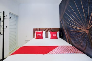 Quarto casal standard | Roupas de cama premium, Wi-Fi de cortesia, roupa de cama