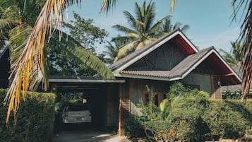 Suite, Balcony, River View | 1 bedroom, free WiFi