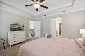 3 bedrooms, iron/ironing board, free WiFi, bed sheets - 55+ Neighborhood Retreat, Snow Bird vacay, Amenities Galore, World Golf Village (St. Augustine)