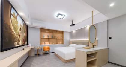 Muyu Hotel (Binjiang Road Hainan Business School Branch)