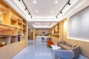Lobby - Yimi Hotel (Provincial Library Branch near Hainan Institute of Business and Technology) (Haikou)