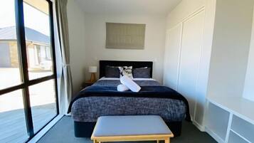 Soundproofing, cribs/infant beds