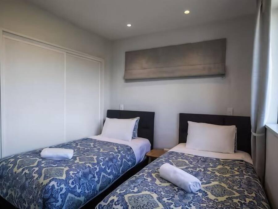Soundproofing, cots/infant beds