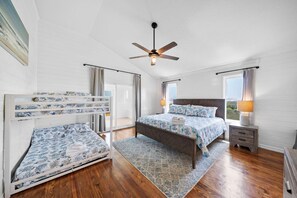 5 bedrooms, desk, iron/ironing board, travel crib