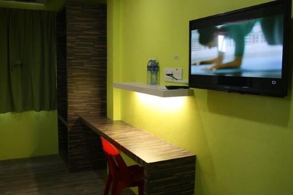 Interior - Walk Inn (Miri)