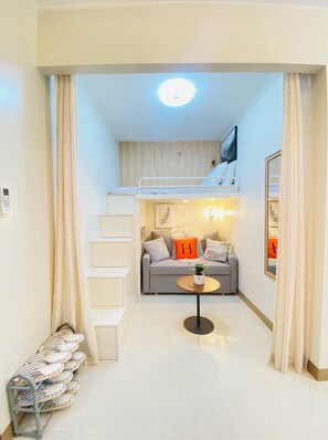 Individually decorated, individually furnished, laptop workspace - SMDC Style Residences Studios (Iloilo)