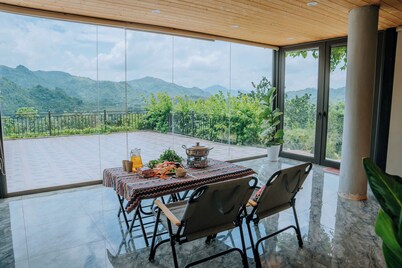 Ora Hill Farmstay & Glamping Hoa Binh