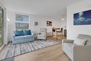 Unclassified image, 5 of 41, button