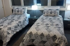 Imagen sin descripción, 3 de 9, botón