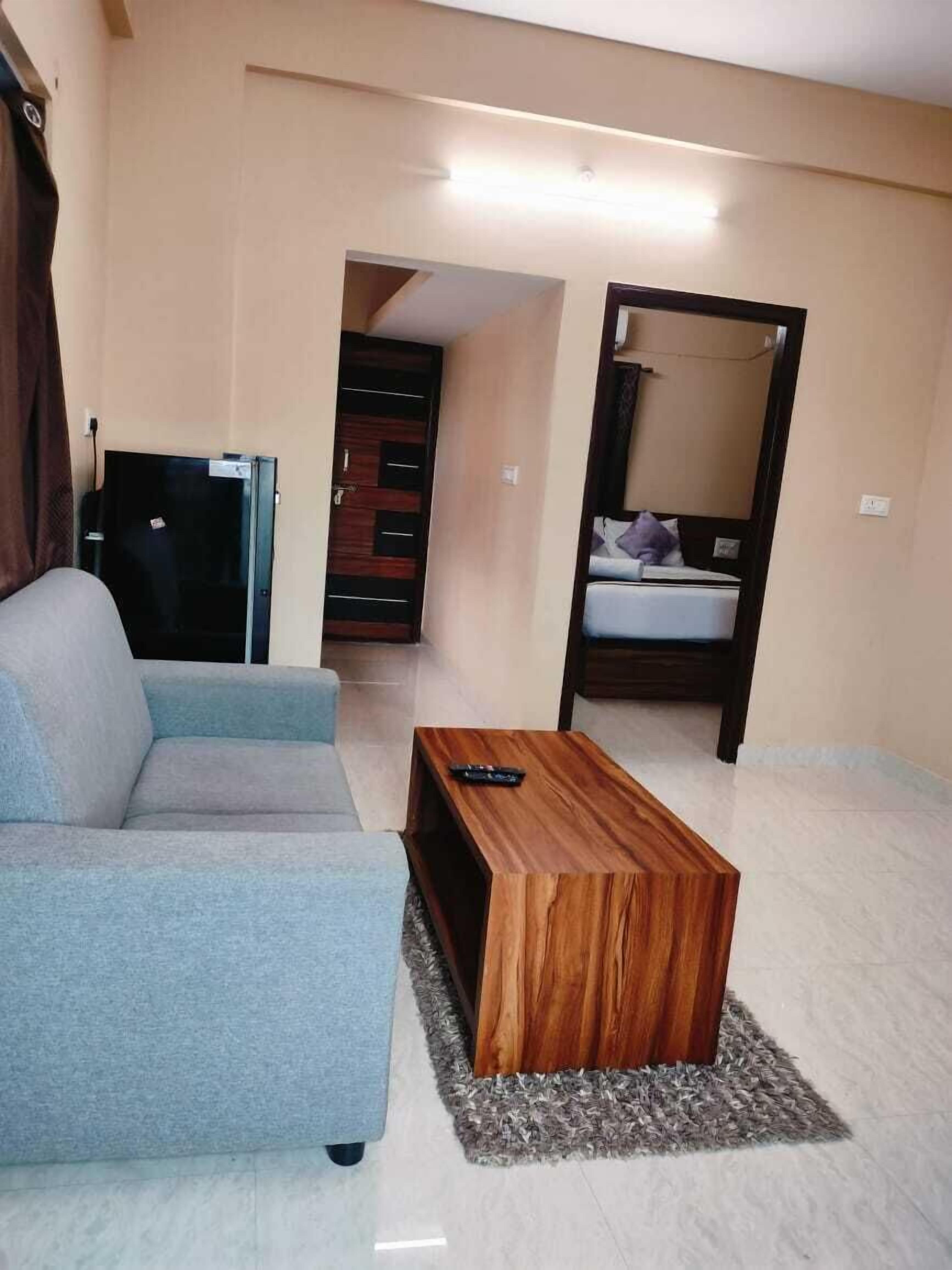 Suíte estúdio luxo | Escrivaninha, espaço de trabalho para notebook, Wi-Fi de cortesia