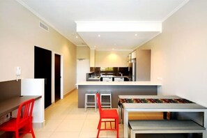 Dining - Laguna Serviced Apartments (Toowoomba)