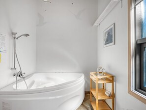 Bathroom - "Matthea" - 900m from the sea by Interhome (Fjerritslev)