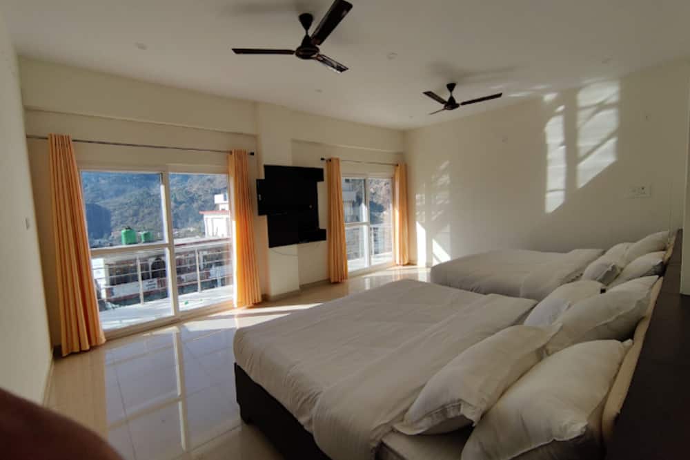 Hotel Nirvanam