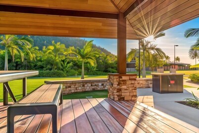 Luxico Celeste (Walk to Beach)