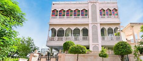 Façade de l’hébergement