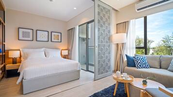 Signature Condo, 1 Bedroom | In-room safe, iron/ironing board, free WiFi, bed sheets