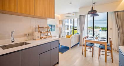 Laguna Lakeside Residences