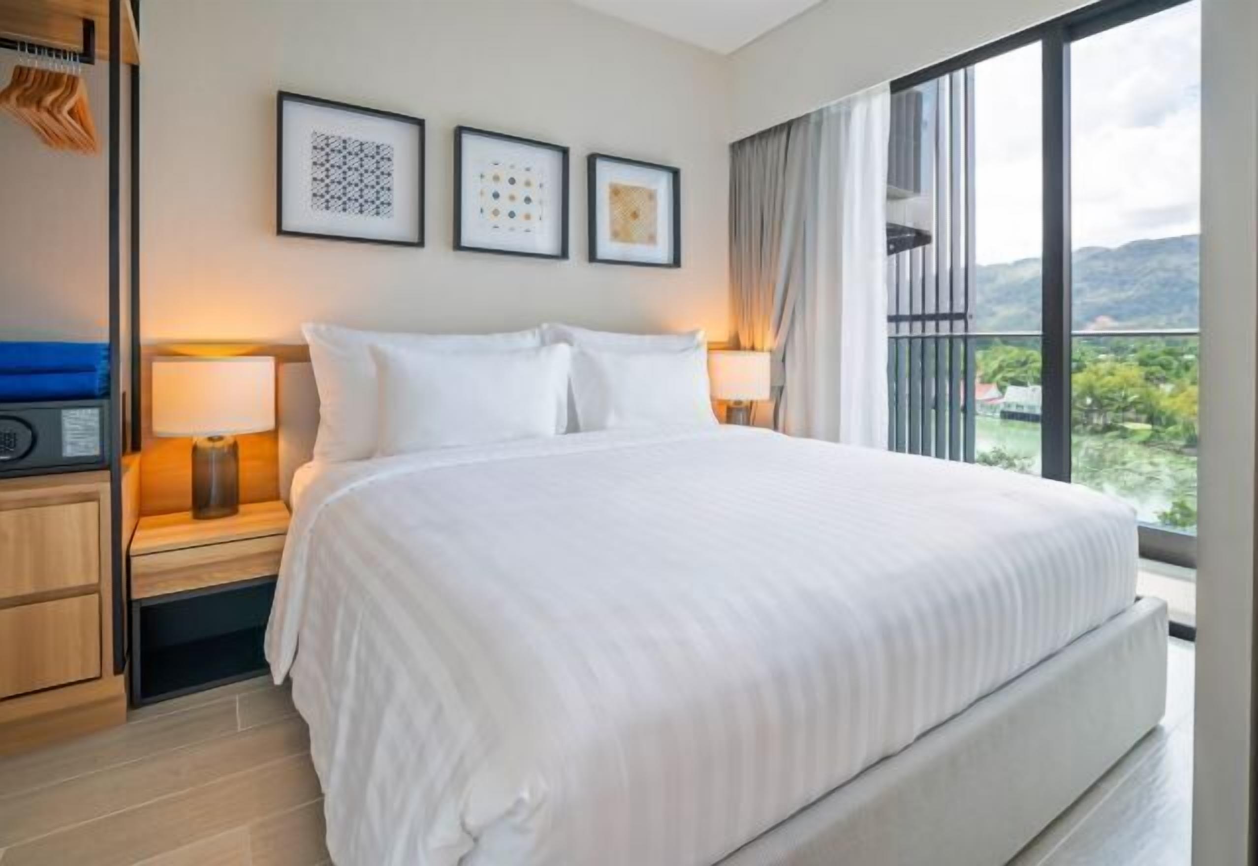 In-room safe, iron/ironing board, free WiFi, bed sheets