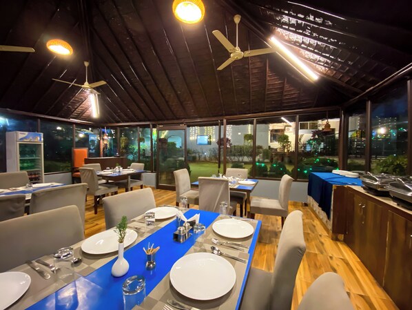 Restaurant - Shelton Blu Resort By Mango People (Ramnagar)