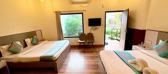 Shelton Blu Resort 