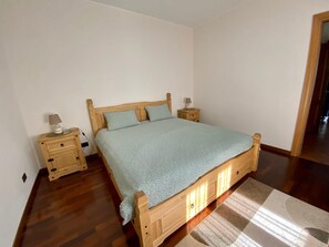1 bedroom, iron/ironing board, WiFi, bed sheets - Mailinne House on Lake Maggiore (Feriolo)