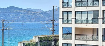 Studio with parking in secure residence 50m from the sea and beaches