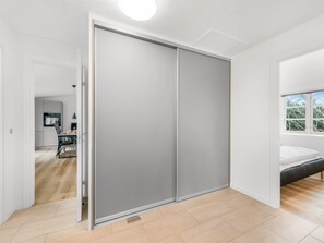 3 bedrooms, internet
