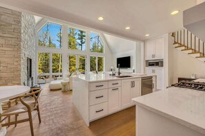 Interior - Lakeshore Luxe - Jacksonport Designer Home (Sturgeon Bay)