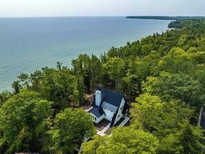 Exterior - Lakeshore Luxe - Jacksonport Designer Home (Sturgeon Bay)