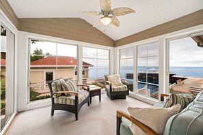 Interior - Perfect for Groups! Door County Waterfront Retreat + Sauna (Egg Harbor)