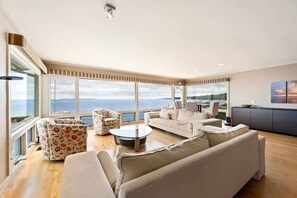 TV connectée, cheminée