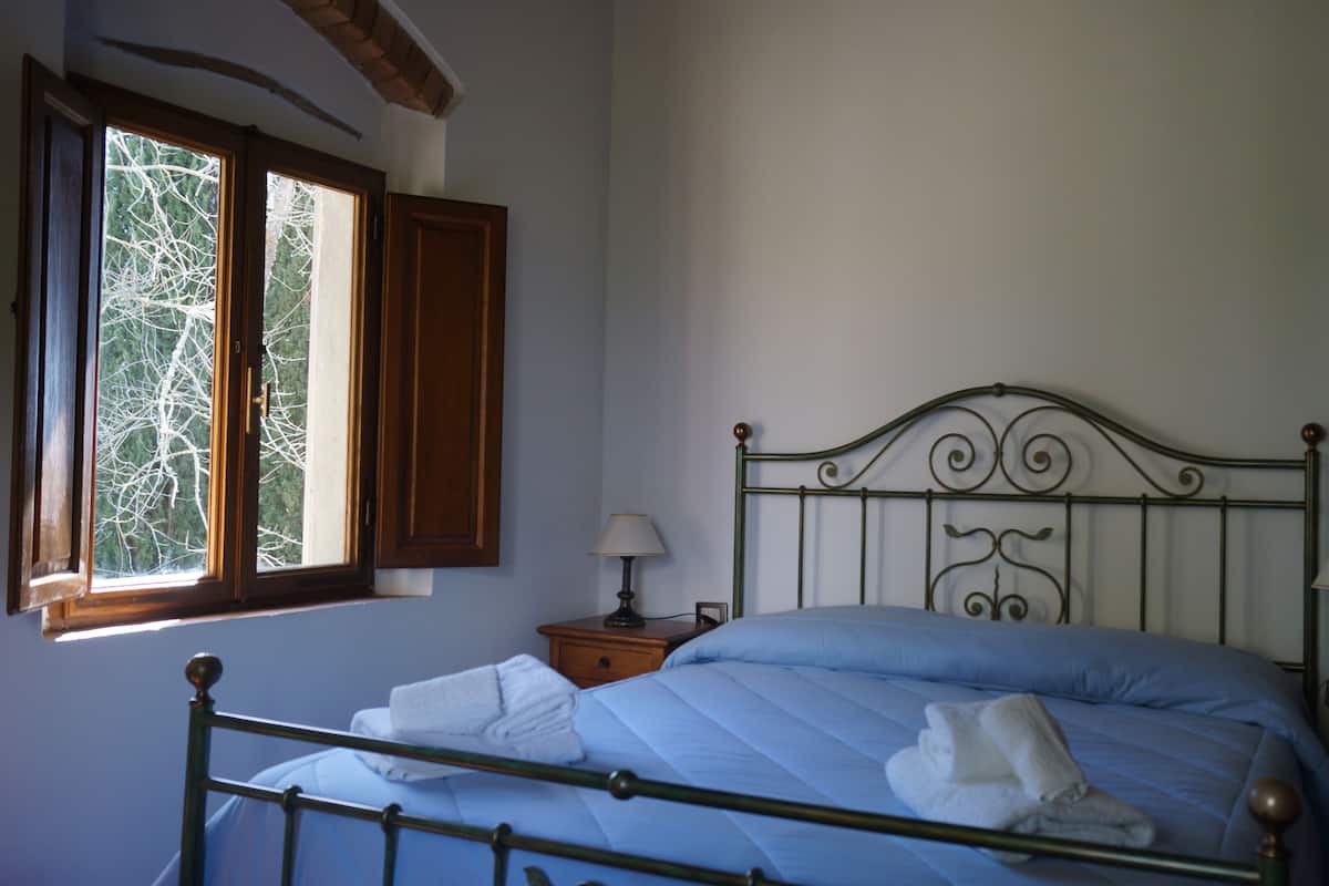 Appartement, 1 lit double et 1 canapé-lit, vue jardin, en bord de piscine