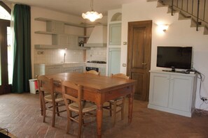 Deluxe Apartment, Balcony, Hill View | Private kitchen