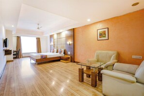 Deluxe Room | In-room safe, desk, laptop workspace, free WiFi - The Sky Comfort Vejalpur (Ahmedabad)