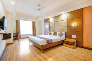 Deluxe Room | In-room safe, desk, laptop workspace, free WiFi - The Sky Comfort Vejalpur (Ahmedabad)